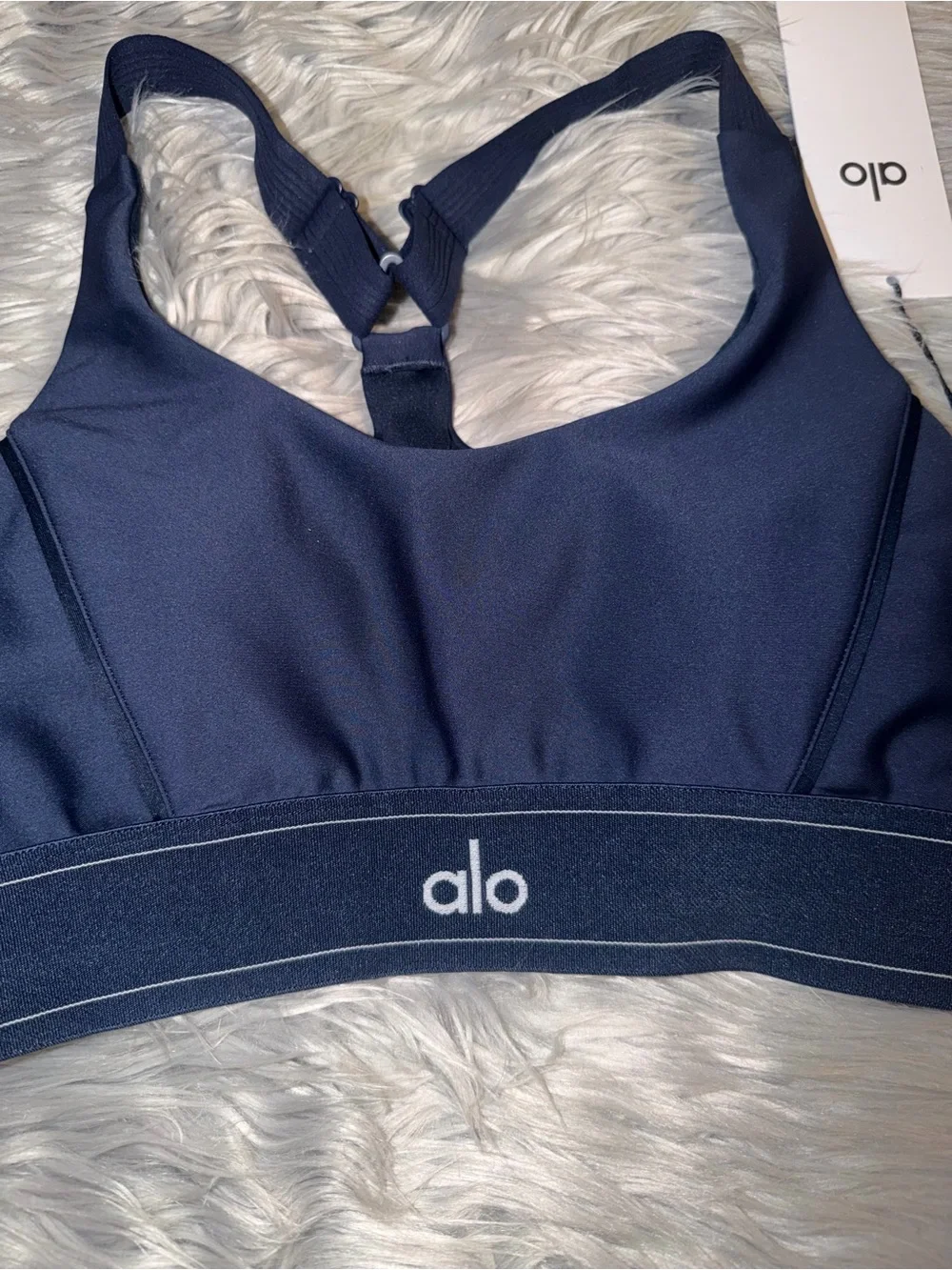 ALO Yoga airlift size navy